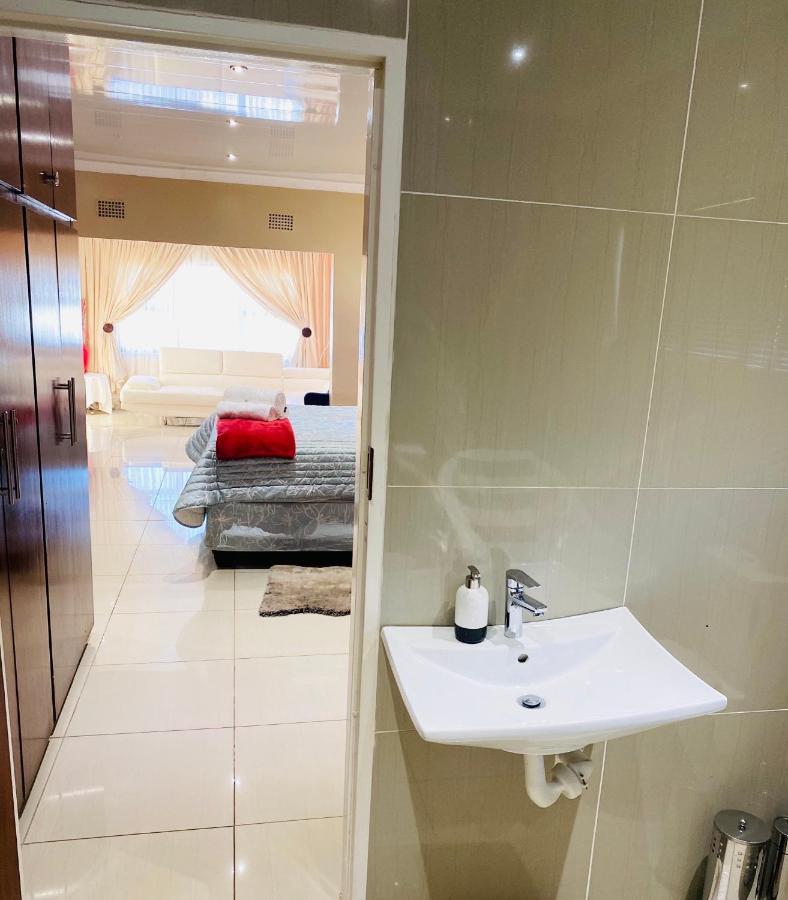 River Valley Guest House Butterworth Luaran gambar